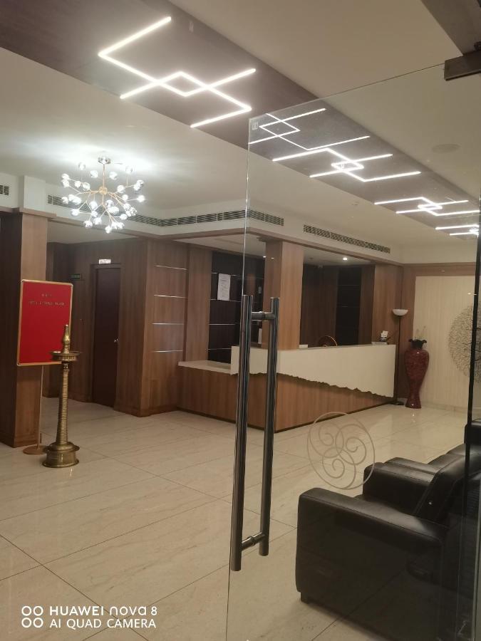 Hotel Emerald Palace Kottiyam Экстерьер фото